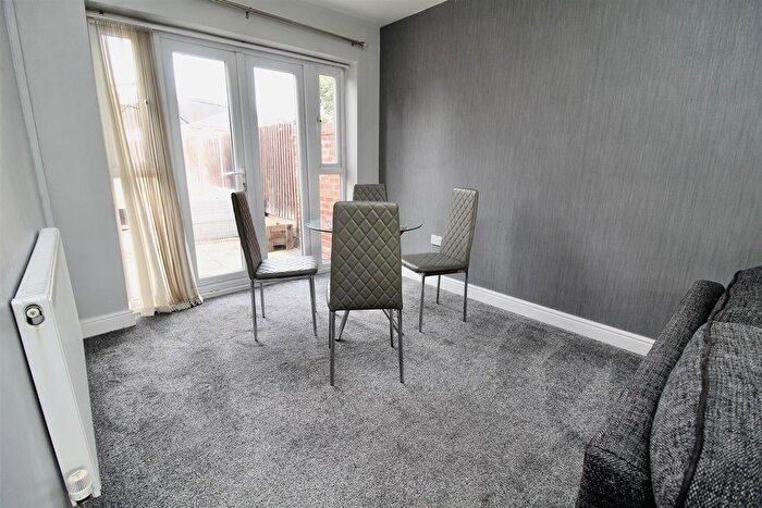 2 Bedroom End Terrace House For Sale In Brownfield Road, Shard End, Birmingham, B34