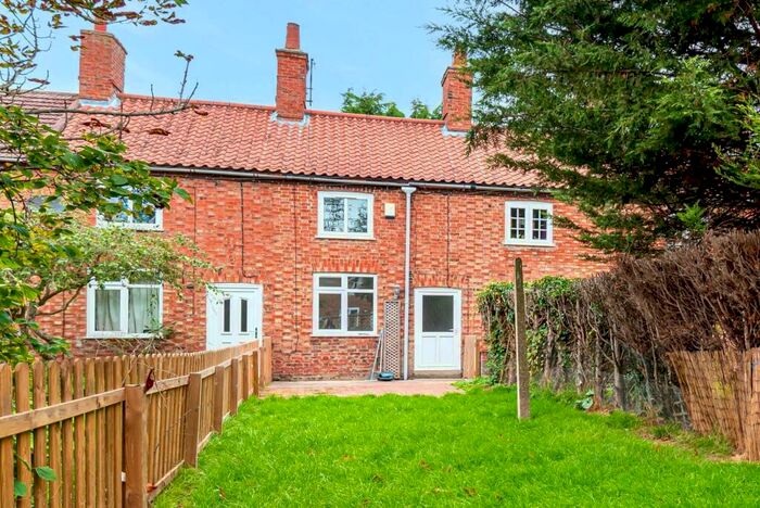2 Bedroom Cottage To Rent In Paradise Row, Horncastle, Lincs, LN9