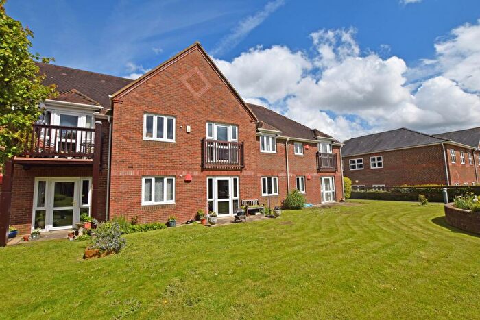 1 Bedroom Apartment For Sale In Mary Rose Mews, Adams Way, Alton, Hampshire, GU34