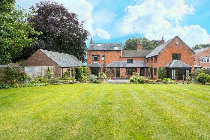 4 Bedroom House For Sale In Main Street, Mowsley, Lutterworth, LE17