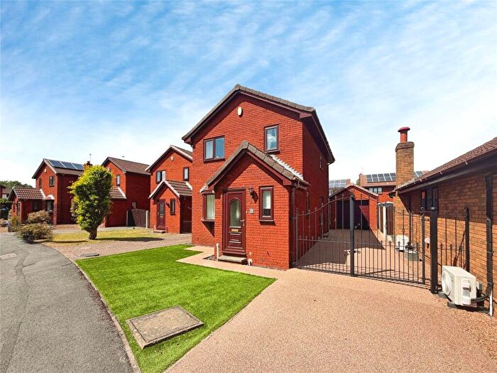 3 Bedroom Detached House For Sale In Verger Close, Rossington, Doncaster, South Yorkshire, DN11