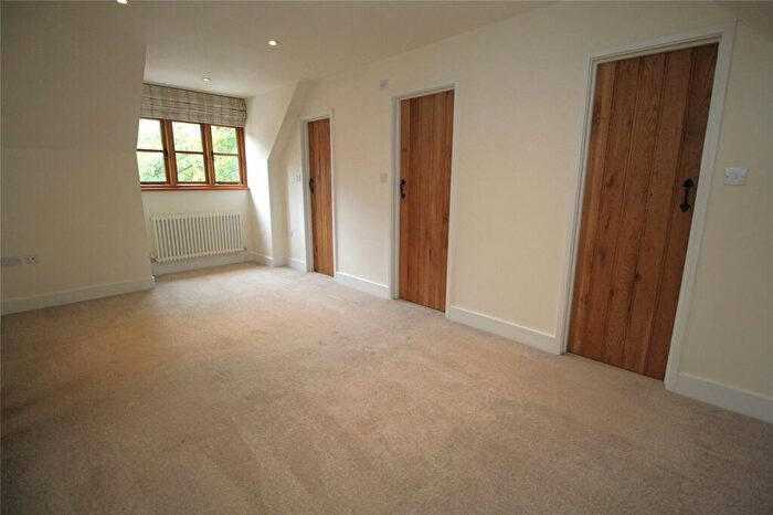 1 Bedroom Maisonette To Rent In Medstead Road, Beech, Alton, Hampshire, GU34