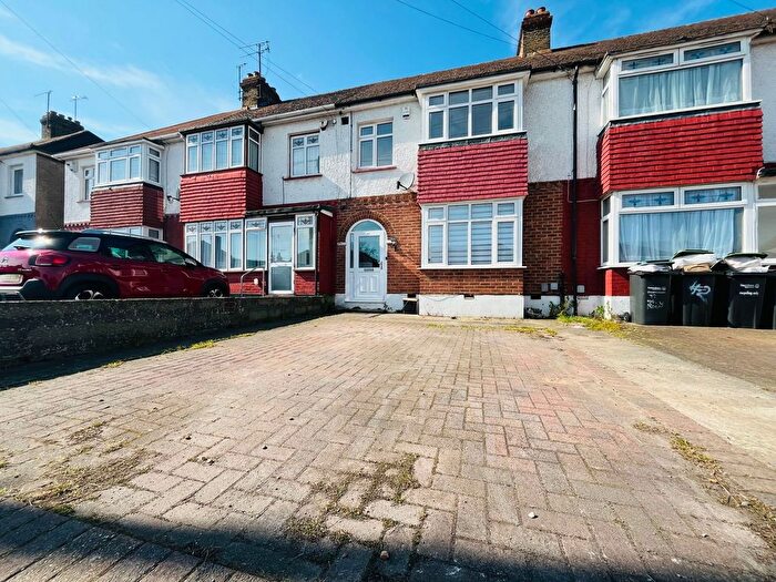 3 Bedroom Terraced House To Rent In Abbey Road, Gravesend, DA12