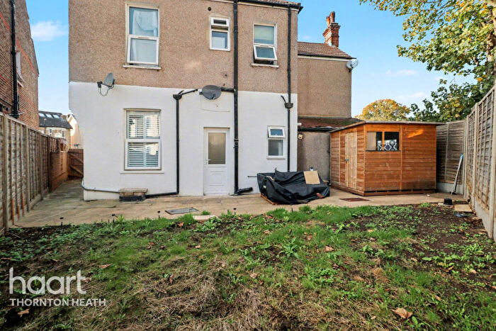 1 Bedroom Character Property For Sale In Brook Road, Thornton Heath, CR7
