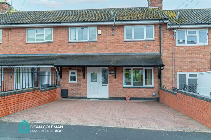 3 Bedroom Terraced House For Sale In Grange Farm Drive, Kings Norton, B38
