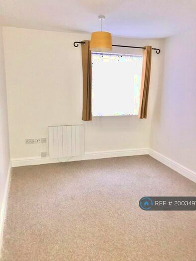 1 Bedroom Flat To Rent In Vineys Yard, Bruton, BA10