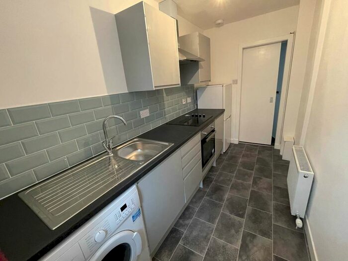 1 Bedroom Flat To Rent In Cleghorn Street, Dundee, DD2