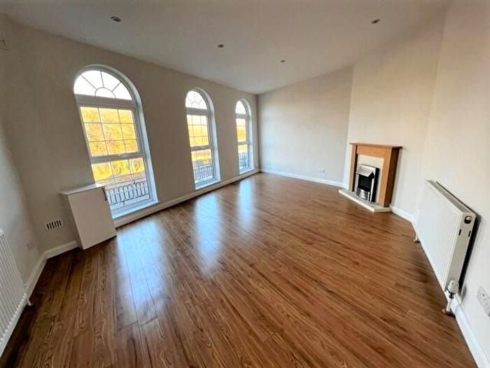 2 Bedroom Flat To Rent In Canons Corner, Edgware, Greater London, HA8