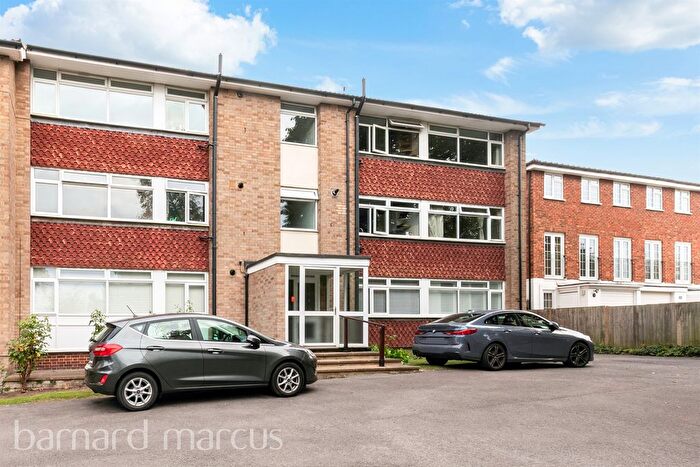 2 Bedroom Flat For Sale In Langley Park Road, Sutton, SM2