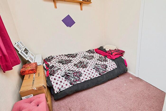 3 Bedroom End Of Terrace House For Sale In Dorking Road, Derby, DE22