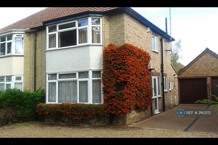 3 Bedroom Semi-Detached House To Rent In King's Hedges Road, Cambridge, CB4