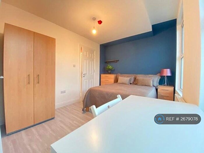 Studio To Rent In Brook Road, Merstham, Redhill, RH1