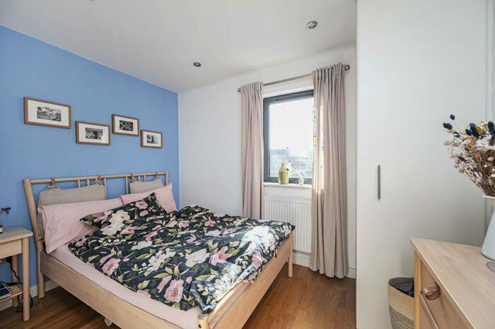 1 Bedroom Flat To Rent In Morning Lane, Hackney, E9