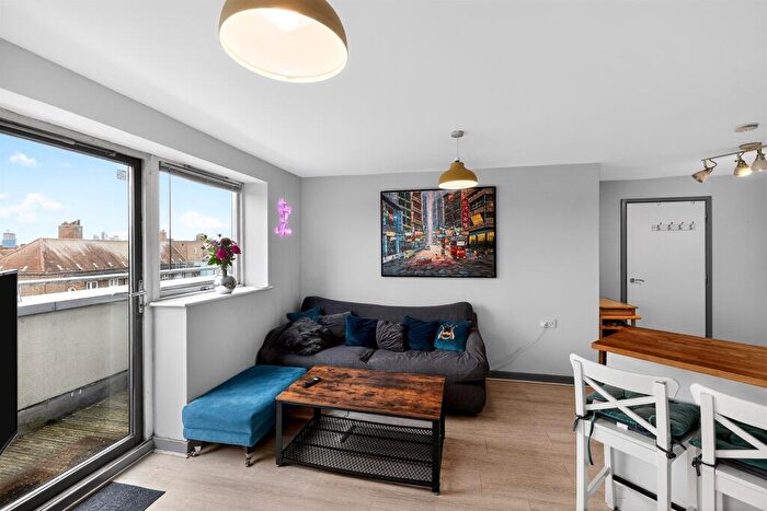 1 Bedroom Flat For Sale In Marmont Road, London, SE15