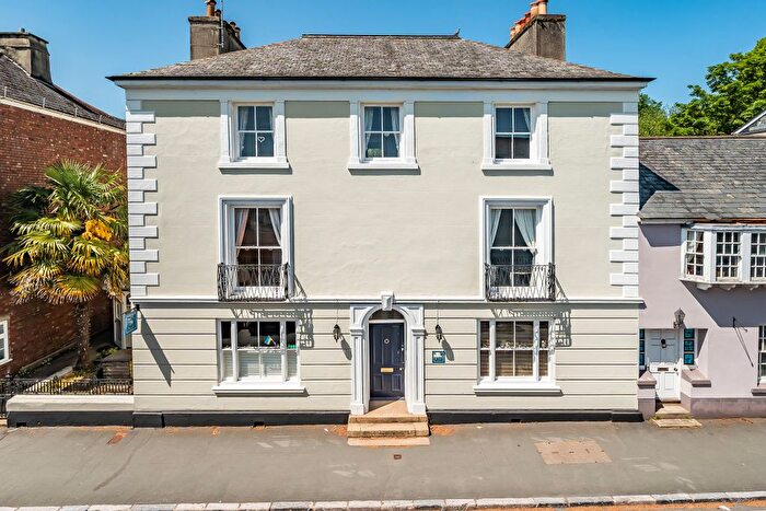 9 Bedroom Town House For Sale In East Street, Ashburton, Newton Abbot, TQ13