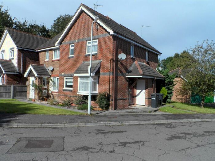 1 Bedroom End Of Terrace House To Rent In Bryer Close, Chard, TA20