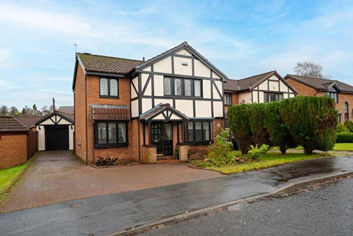 4 Bedroom Detached House To Rent In Nursery Grove, Kilmacolm, PA13