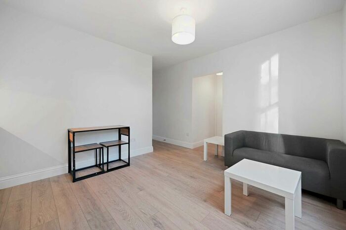 1 Bedroom Flat To Rent In Bassett Road, London, W10