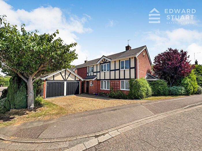 4 Bedroom Detached House For Sale In Milton Way, South Bretton, Peterborough, PE3