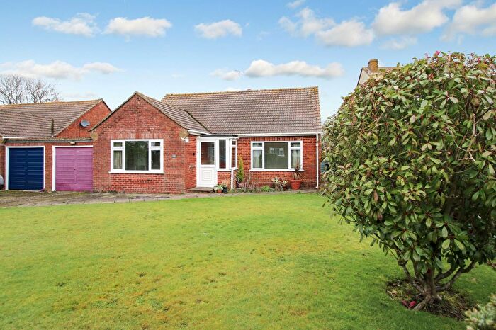 3 Bedroom Detached Bungalow For Sale In Coombelands, Wittersham, TN30