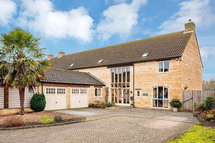 4 Bedroom Semi-Detached House For Sale In Searson Close, Tallington, Stamford, PE9