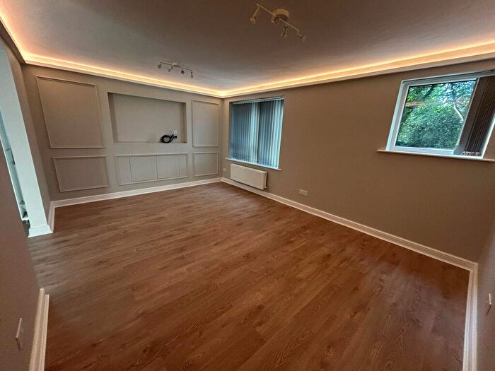 2 Bedroom Apartment To Rent In Palmerston Road, Liverpool, L18