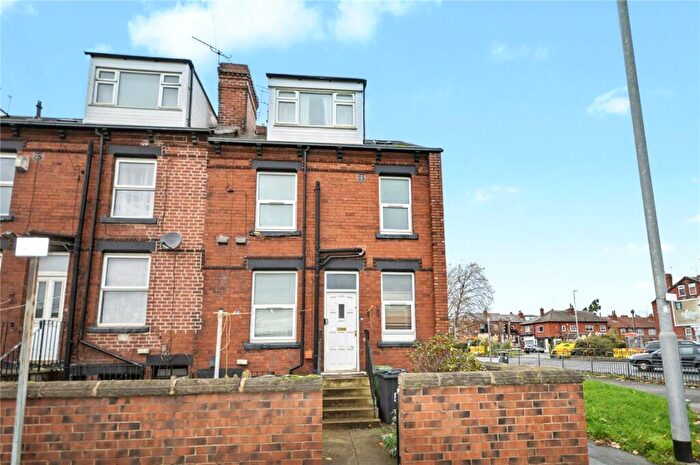 2 Bedroom End Of Terrace House For Sale In Garnet Road, Leeds, West Yorkshire, LS11
