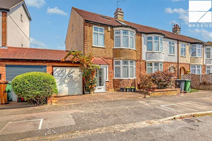 4 Bedroom End Terrace House For Sale In Nightingale Avenue, Highams Park, E4