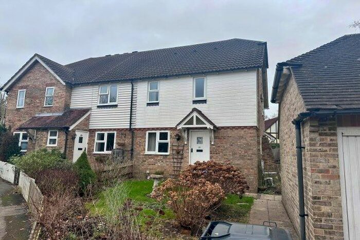 1 Bedroom Property To Rent In Coppice View, Heathfield, TN21