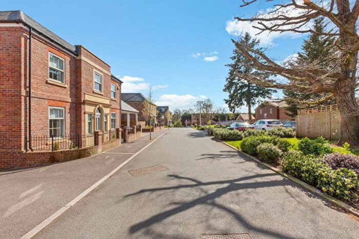 3 Bedroom Detached House For Sale In Minerva Way, Beaconsfield, HP9