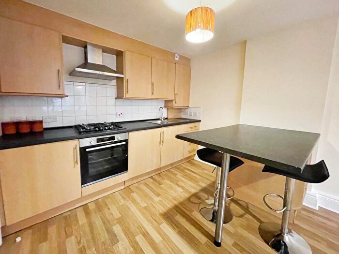 2 Bedroom Flat To Rent In Cowbridge Road East, Cardiff, CF5