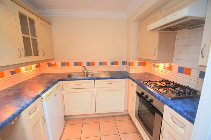 2 Bedroom Flat To Rent In Agar Road, Truro, TR1