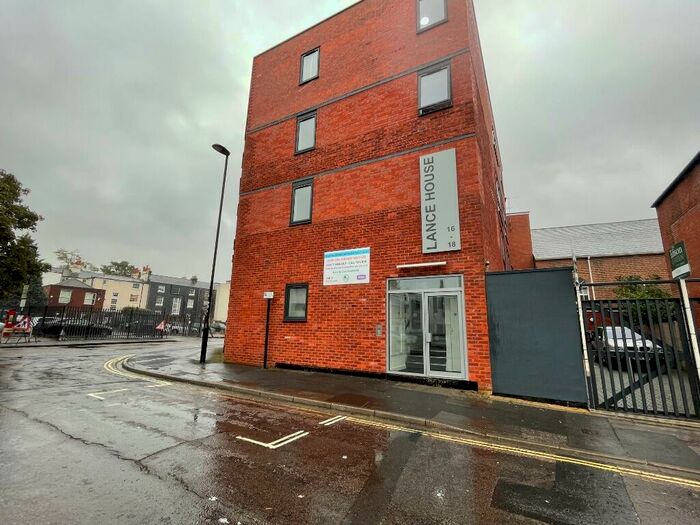 1 Bedroom Flat To Rent In Lance House, Southampton, SO15