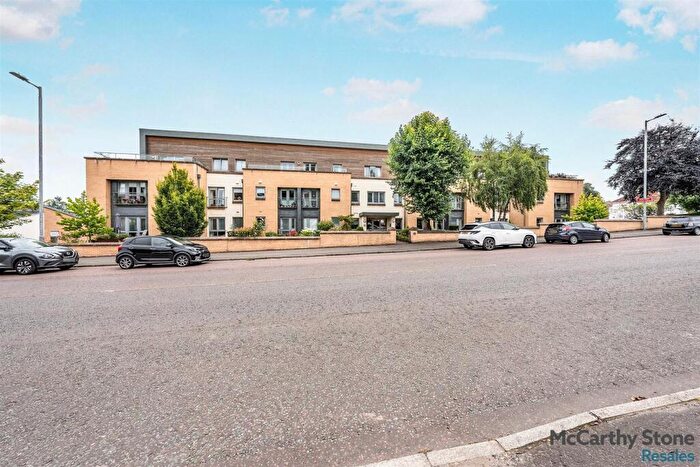 1 Bedroom Apartment For Sale In The Fairways, Clarkston Road, Glasgow, G44