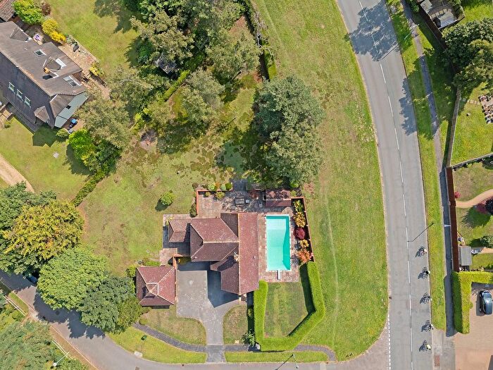 3 Bedroom Detached House For Sale In Birch Grove, Martlesham Heath, Ipswich, IP5