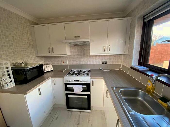 2 Bedroom Bungalow To Rent In Bay View Gardens, Skewen, Neath, West