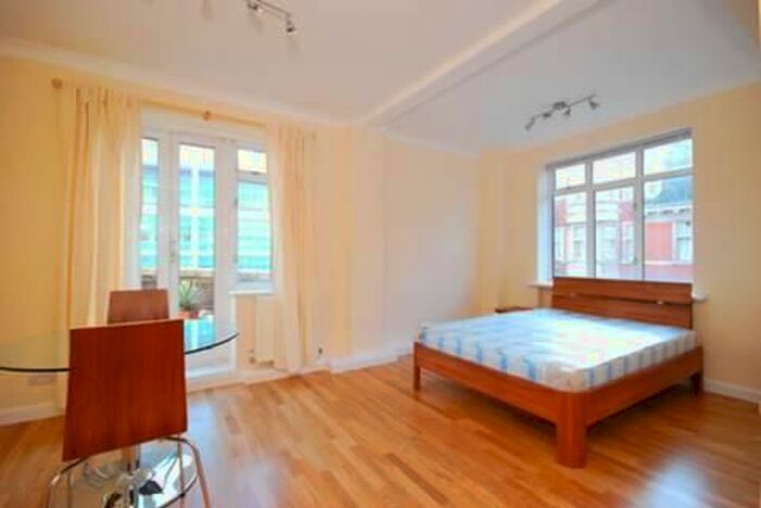 Studio To Rent In Warren Court, Euston Road, Marylebone, London, NW1
