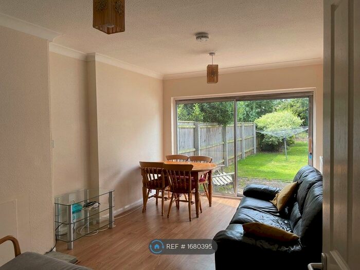 3 Bedroom Semi-Detached House To Rent In Neville Road, Cambridge, CB1