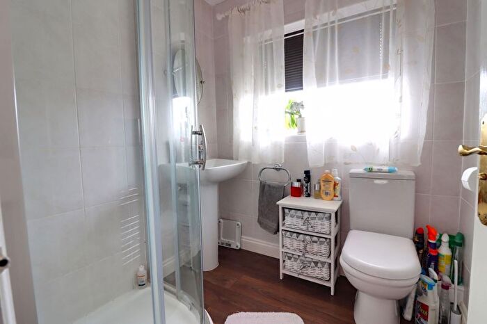 3 Bedroom Semi-Detached House For Sale In Wordsworth Avenue, Castle Ridge, Stafford, ST17