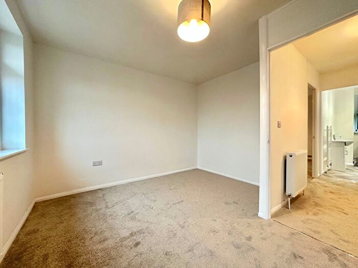 2 Bedroom Terraced House For Sale In Chatsworth Drive, Syston, Leicester, LE7
