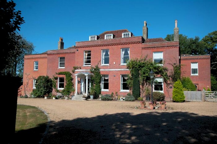 4 Bedroom End Of Terrace House To Rent In Titchfield Road, Stubbington, Fareham, PO14