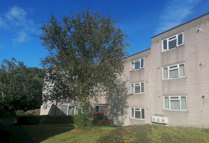 1 Bedroom Flat To Rent In Caburn Court, Crawley, RH11