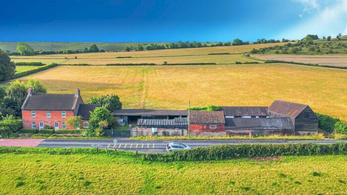 4 Bedroom Detached House For Sale In Hitchfield Farm & Cottage, Bratton, BA13