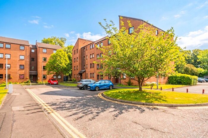 1 Bedroom Flat For Sale In White Park, Gorgie, Edinburgh, EH11