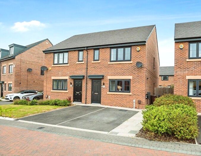 3 Bedroom Semi-Detached House For Sale In Violet Close, Rotherham, South Yorkshire, S63