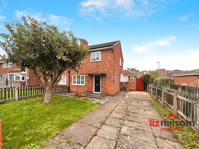 2 Bedroom Semi-Detached House For Sale In Davis Road, Swadlincote, DE11