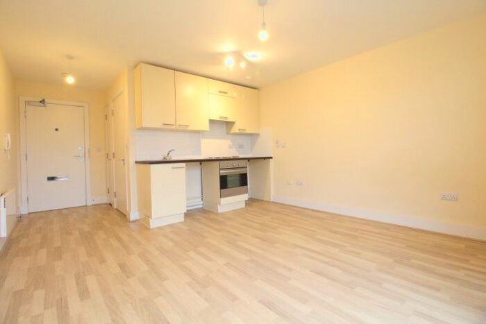 Studio To Rent In Alencon Link, Basingstoke, RG21