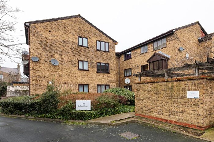 1 Bedroom Flat To Rent In South Birkbeck Road, Leytonstone, E11