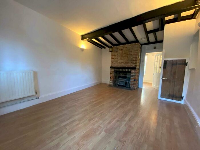 2 Bedroom Terraced House To Rent In High Street, Canterbury, CT2