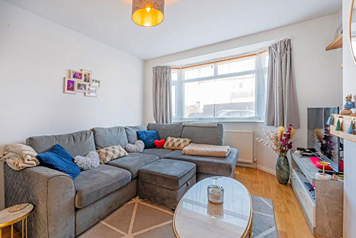 3 Bedroom Semi-Detached House For Sale In Ronelean Road, Surbiton, KT6